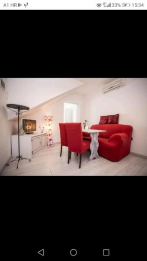 Studio Apartment Luna